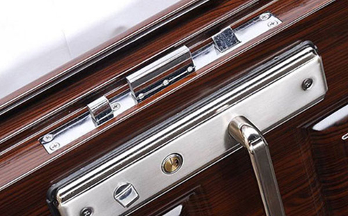 吐鲁番24小时上门开锁公司